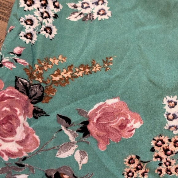 Torrid Floral Off-Shoulder Top Boho Babe Smocked Peasant Blue Green Teal XXS - Picture 2 of 6